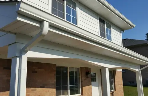 newly repaired or replaced fascia and soffit on a home
